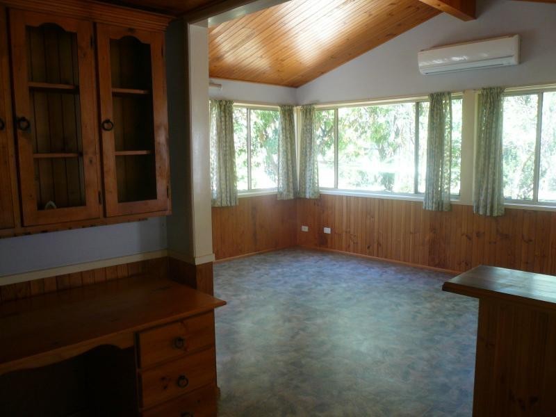 245-247 High Central Road, Macleay Island QLD 4184