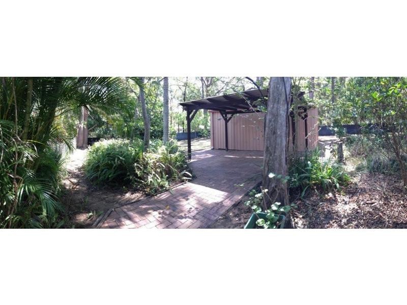 245-247 High Central Road, Macleay Island QLD 4184