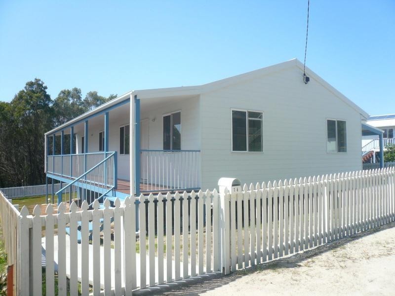 16 Camena Street, Macleay Island QLD 4184