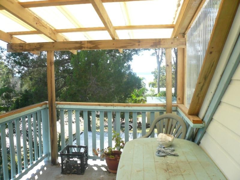 30 Cabriolet Crescent, Macleay Island QLD 4184