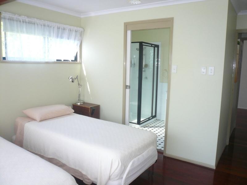 66 Hastings Terrace, Macleay Island QLD 4184