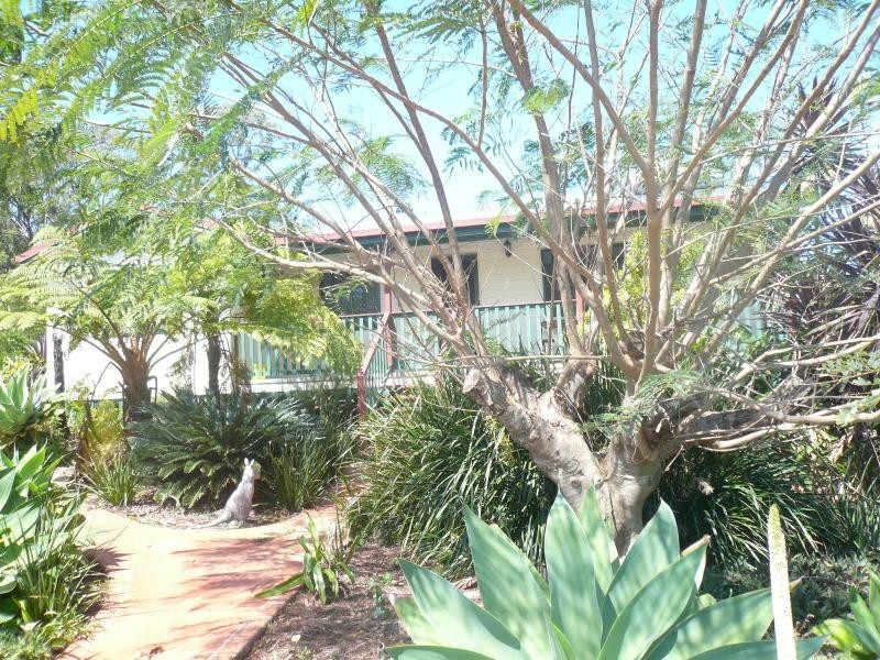 66 Hastings Terrace, Macleay Island QLD 4184