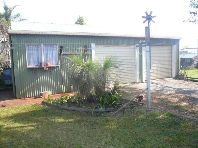 66 Hastings Terrace, Macleay Island QLD 4184