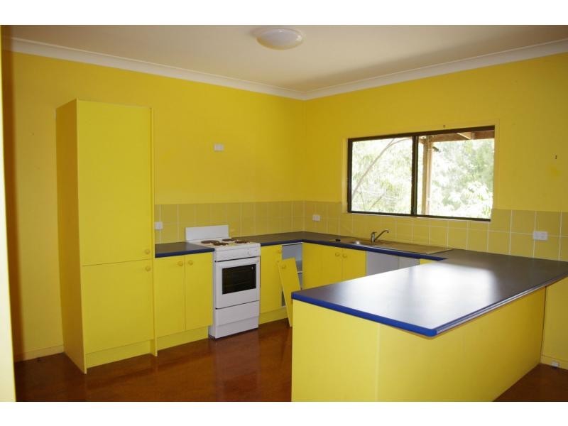 40 Piccaninny Street, Macleay Island QLD 4184