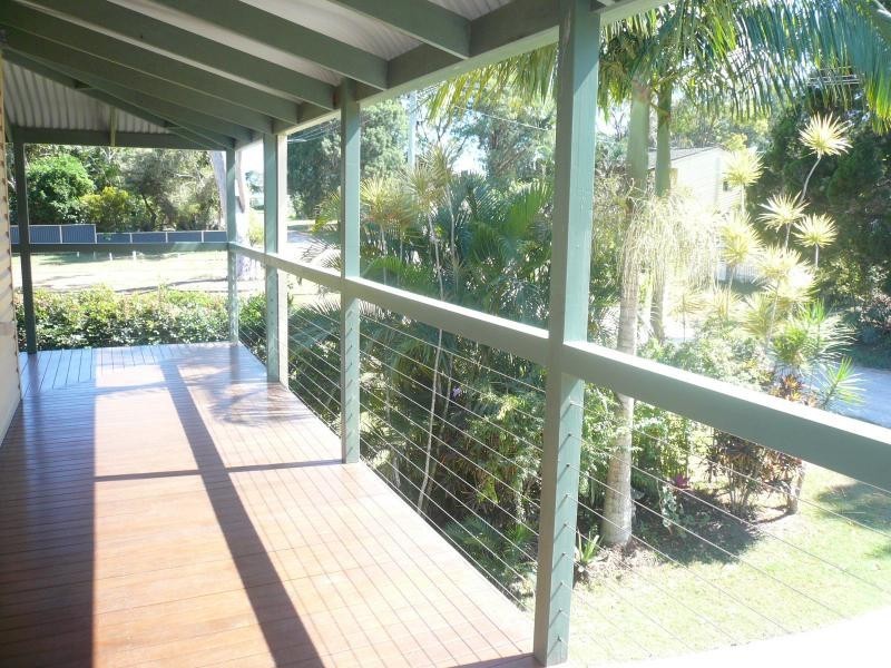1 Charles Terrace, Macleay Island QLD 4184