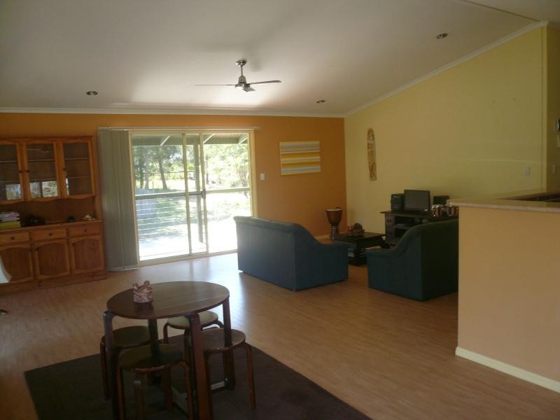 1 Charles Terrace, Macleay Island QLD 4184