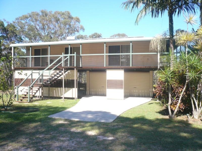 1 Charles Terrace, Macleay Island QLD 4184