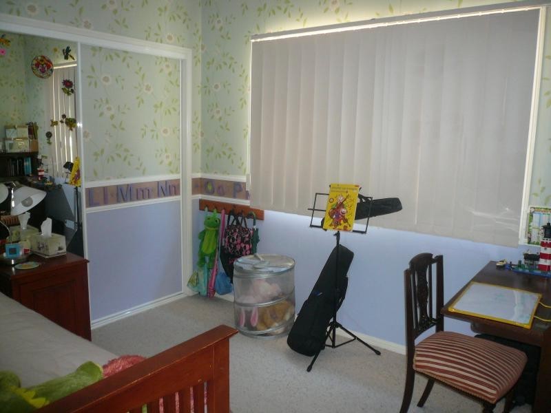 10 Boat Harbour Drive, Macleay Island QLD 4184