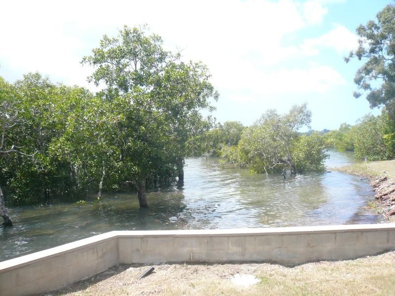 10 Boat Harbour Drive, Macleay Island QLD 4184