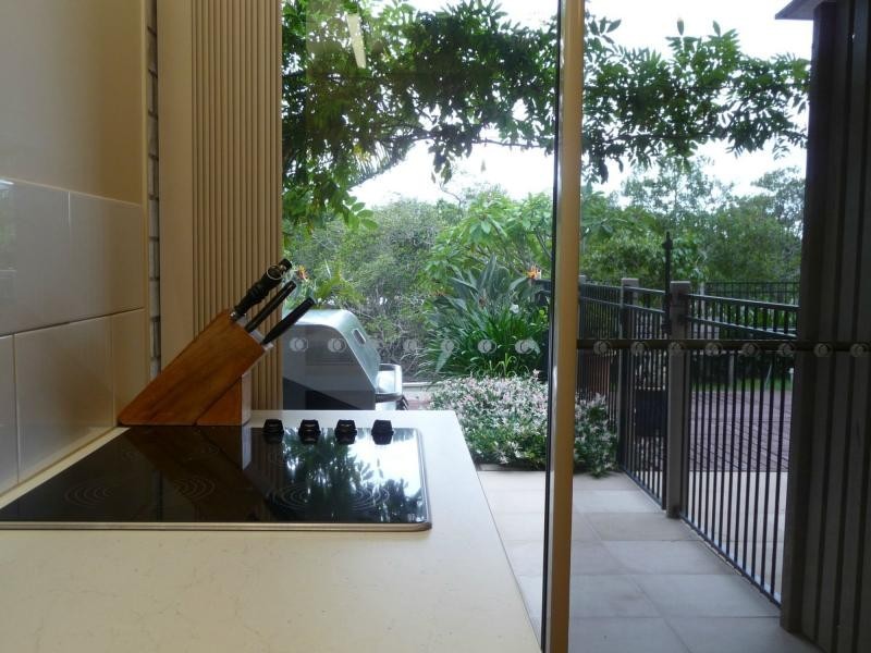 10 Boat Harbour Drive, Macleay Island QLD 4184