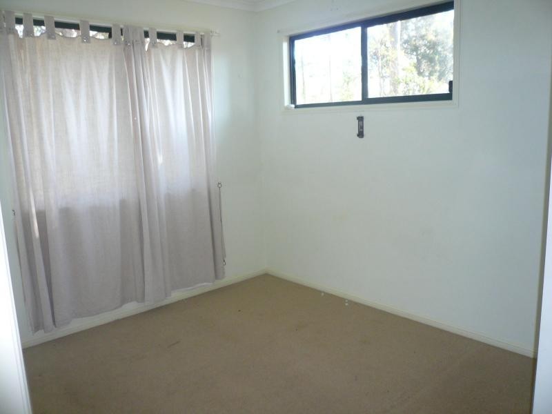 27 Tingara Street, Macleay Island QLD 4184