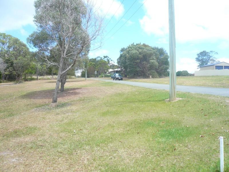 49 Timothy Street, Macleay Island QLD 4184