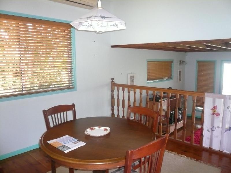 27 Cliff Terrace, Macleay Island QLD 4184