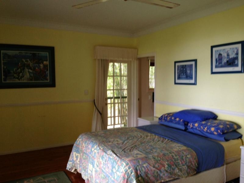 31 Coast Road, Macleay Island QLD 4184