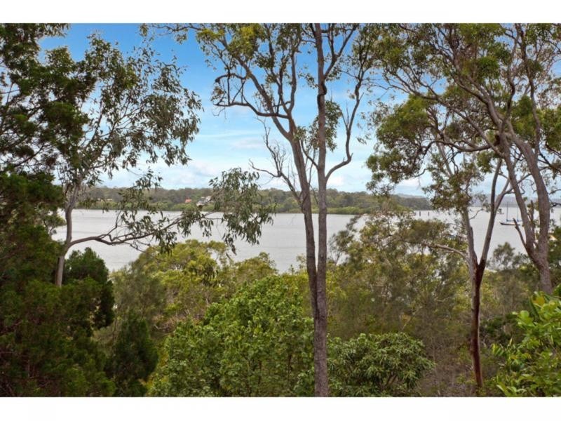 2 Ryde Street, Macleay Island QLD 4184