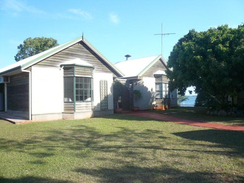 8 Emily Crescent, Macleay Island QLD 4184