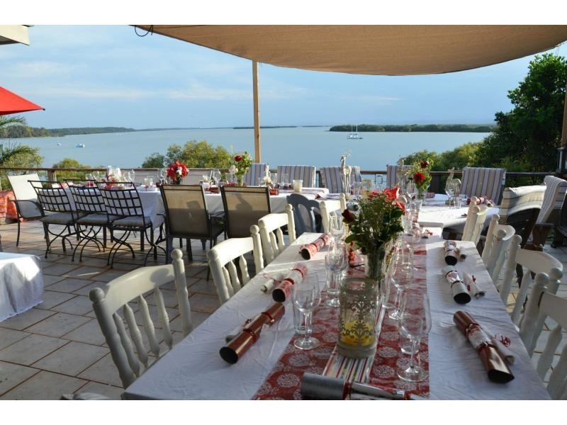 8 Emily Crescent, Macleay Island QLD 4184