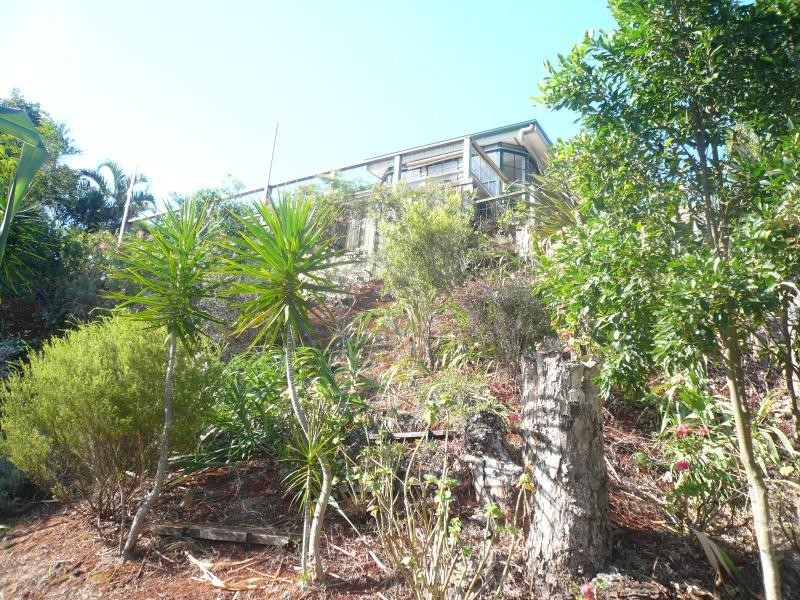 8 Emily Crescent, Macleay Island QLD 4184