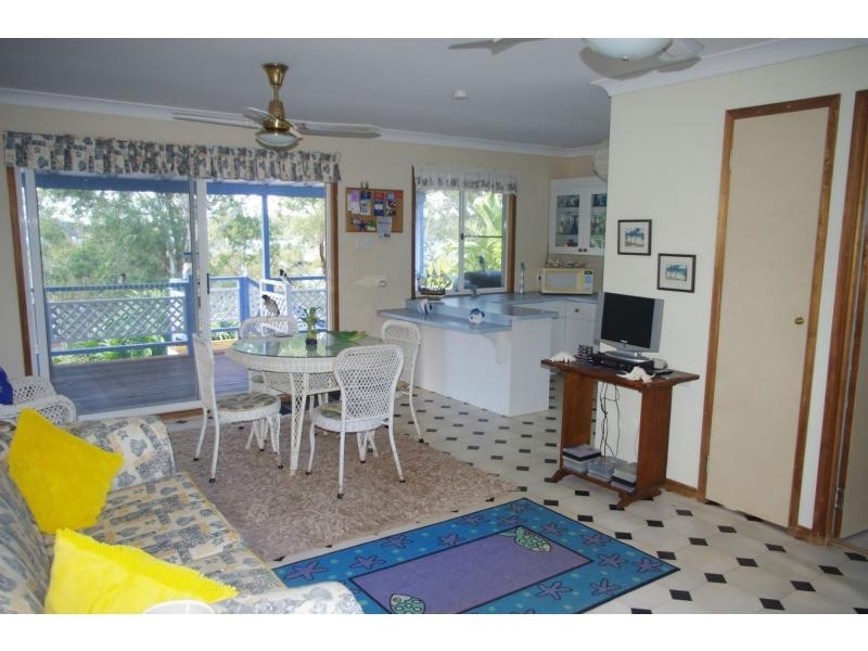 116 The Esplanade, Karragarra Island QLD 4184