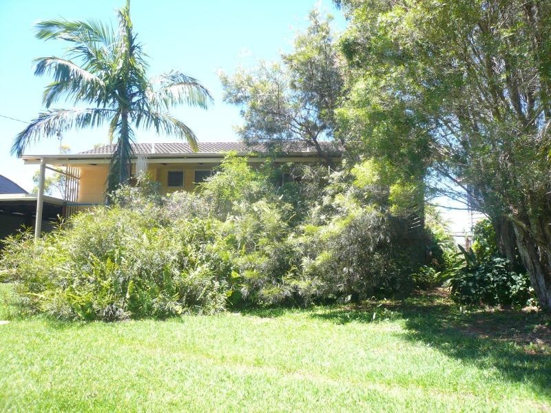 112 Western Road, Macleay Island QLD 4184