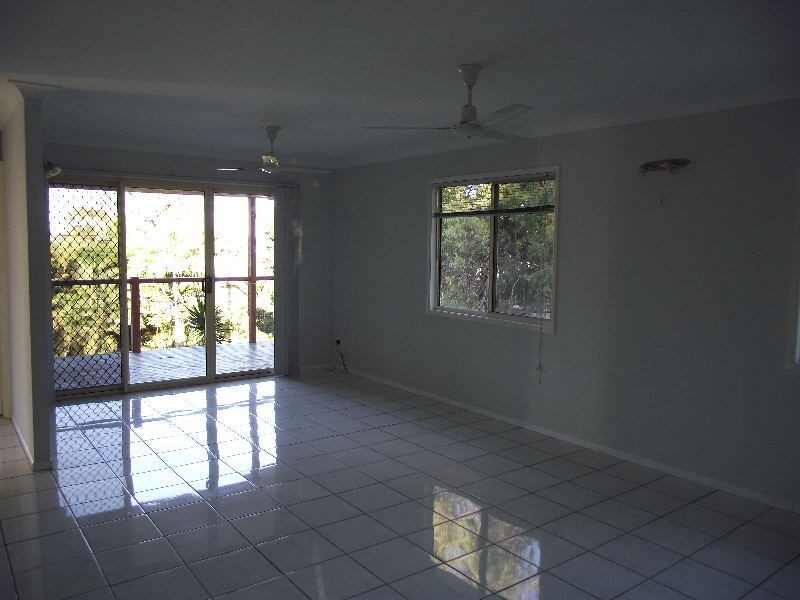9 Alkira Street, Macleay Island QLD 4184