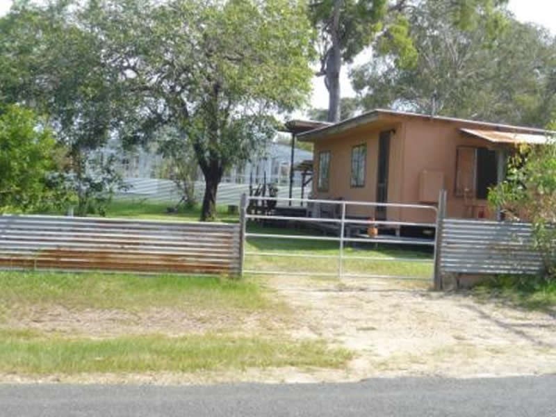 68 Francis Road, Macleay Island QLD 4184