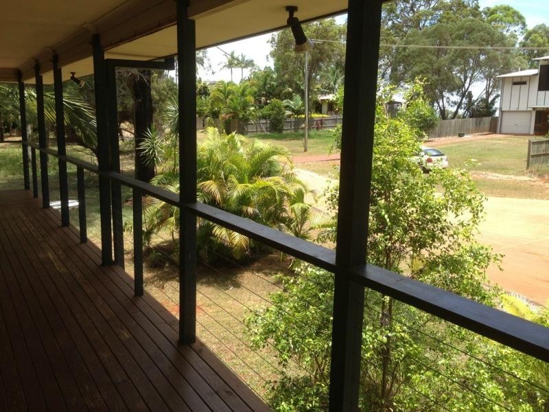 119 Western Road, Macleay Island QLD 4184