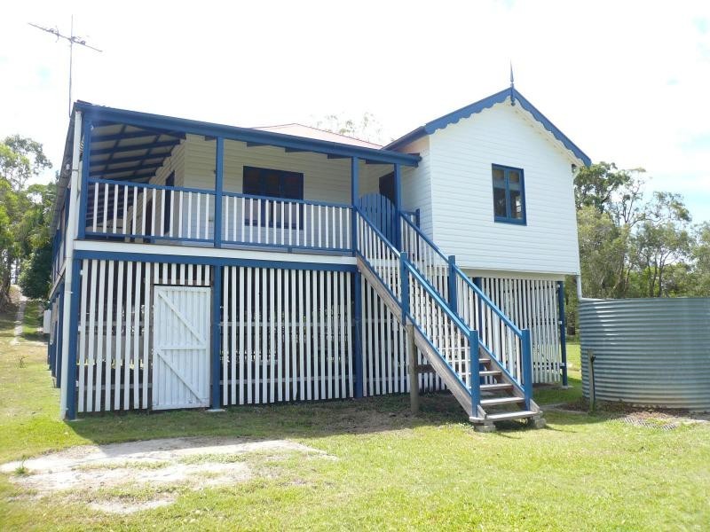 48 Charles Terrace, Macleay Island QLD 4184