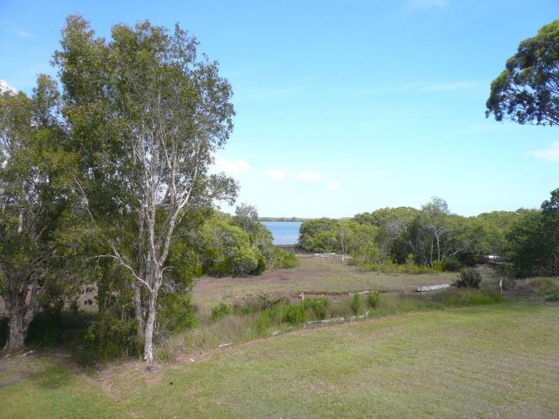 48 Charles Terrace, Macleay Island QLD 4184