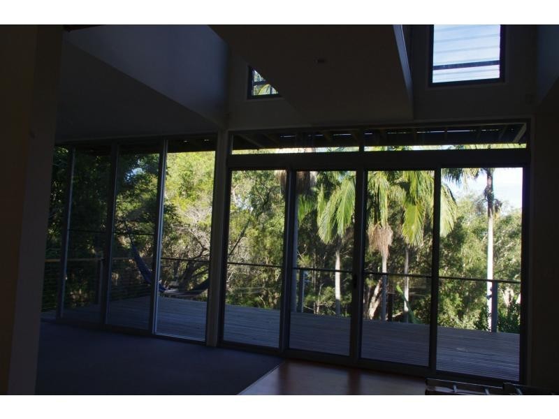 22 Cowes Street, Macleay Island QLD 4184