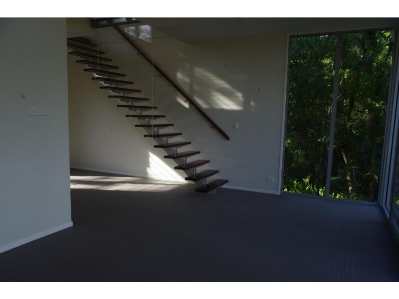 22 Cowes Street, Macleay Island QLD 4184