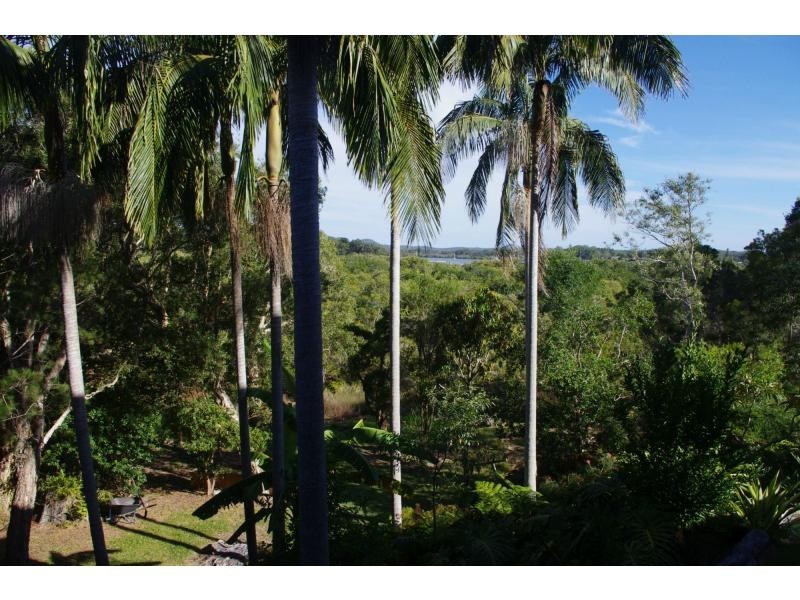 22 Cowes Street, Macleay Island QLD 4184