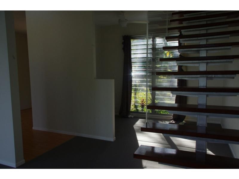 22 Cowes Street, Macleay Island QLD 4184