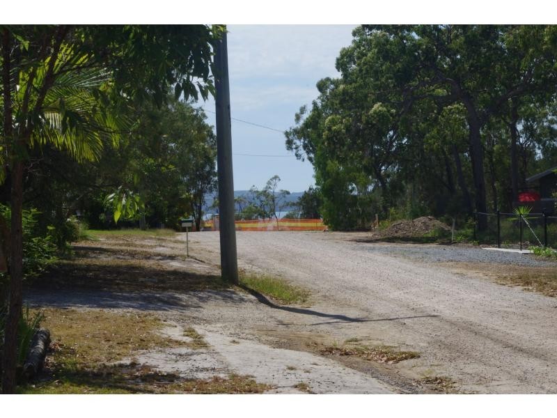 51 Wirralee Street, Macleay Island QLD 4184