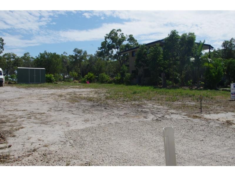 51 Wirralee Street, Macleay Island QLD 4184