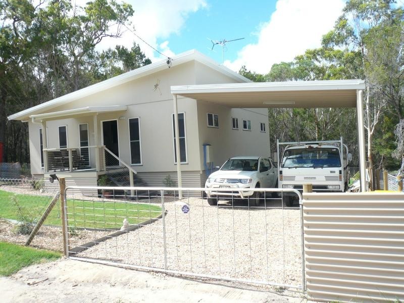 14 Leanne Street, Macleay Island QLD 4184