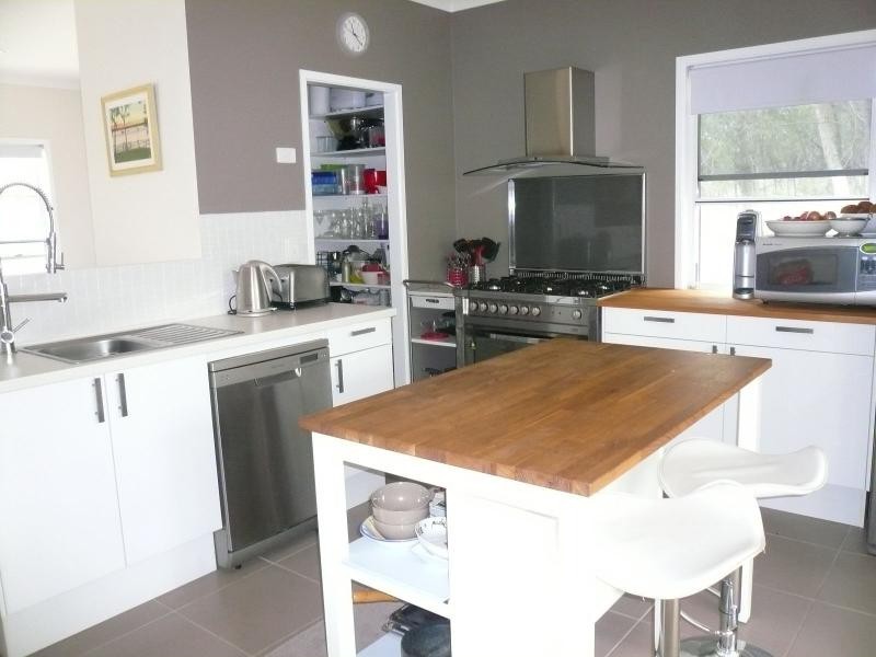 14 Leanne Street, Macleay Island QLD 4184