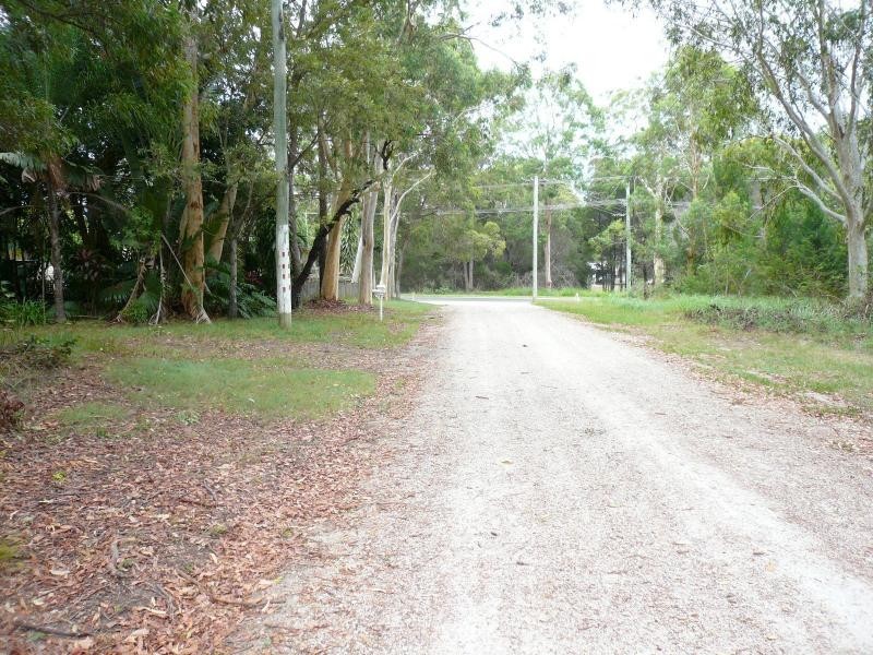 6 Warama Street, Macleay Island QLD 4184