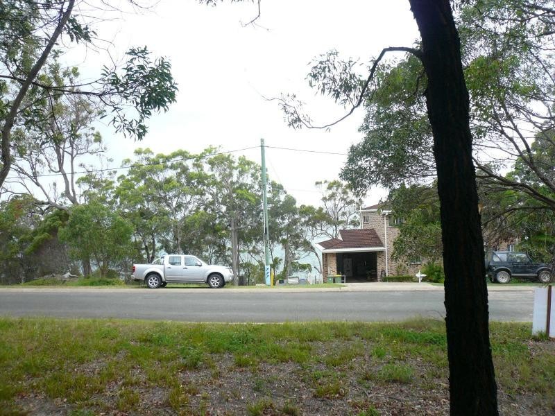 80 Beelong Street, Macleay Island QLD 4184