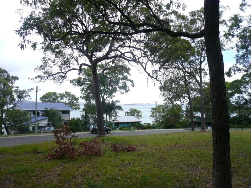 80 Beelong Street, Macleay Island QLD 4184