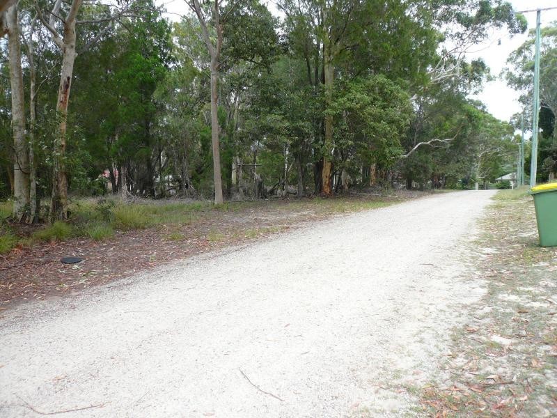 15 Morwong Street, Macleay Island QLD 4184