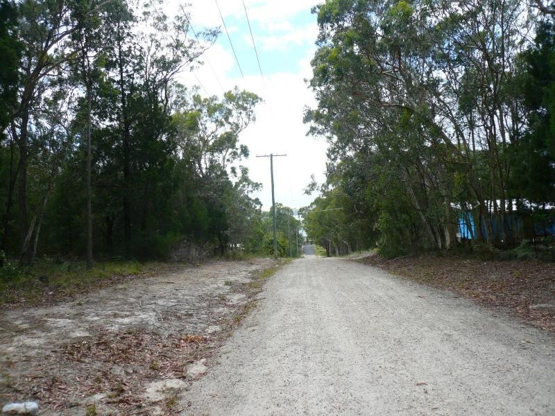 15 Morwong Street, Macleay Island QLD 4184