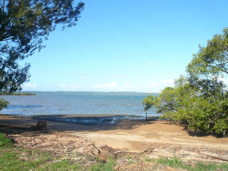 26 Oomool Street, Macleay Island QLD 4184