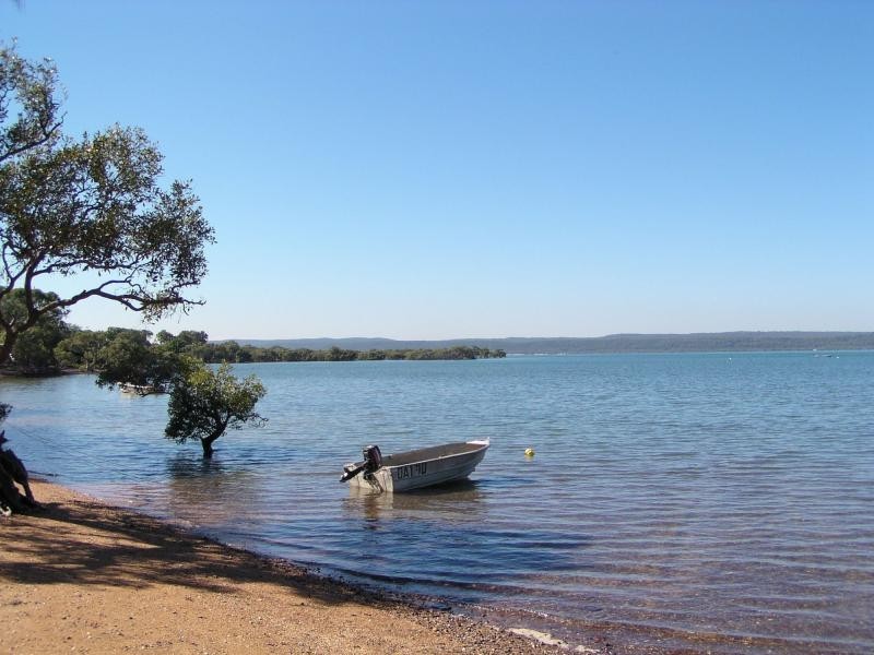 26 Oomool Street, Macleay Island QLD 4184