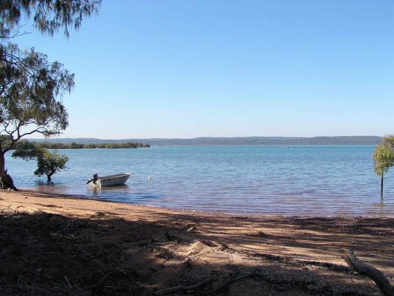 26 Oomool Street, Macleay Island QLD 4184