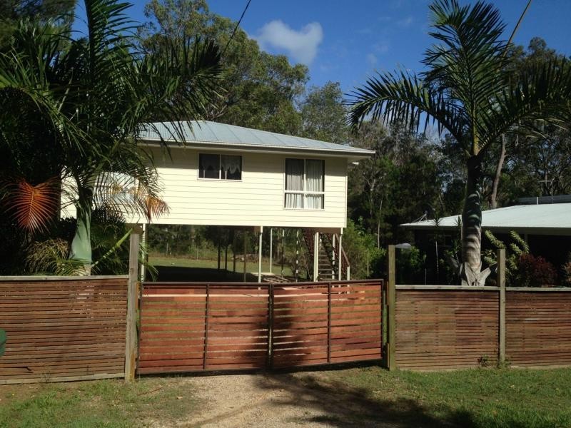 11 Eumina Street, Macleay Island QLD 4184