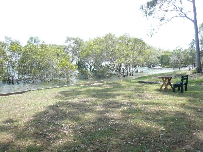3 Attunga Street, Macleay Island QLD 4184
