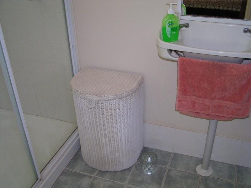 19 Alkira Street, Macleay Island QLD 4184