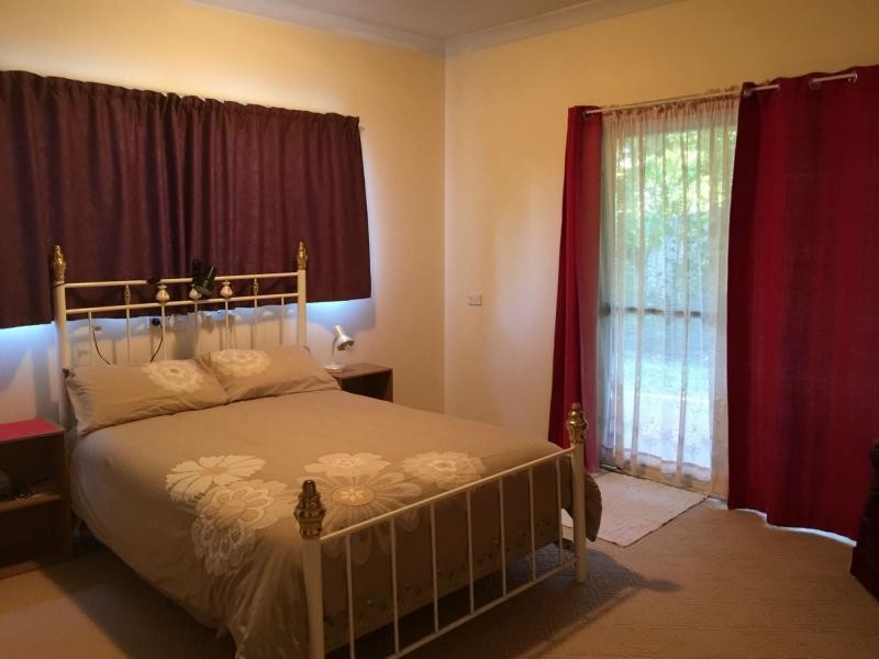 34 Noyes Parade, Karragarra Island QLD 4184