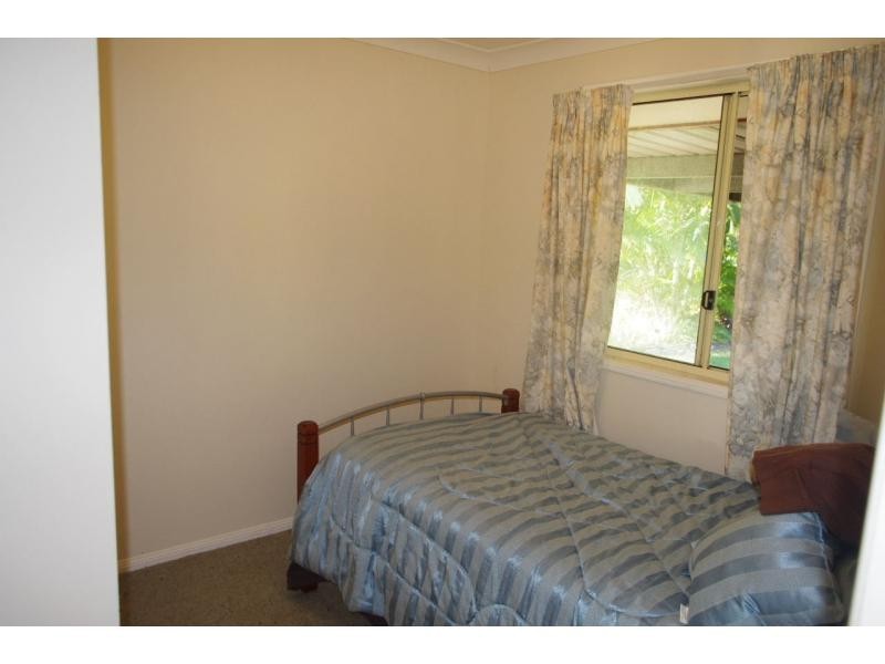 24 Treasure Island Avenue, Karragarra Island QLD 4184